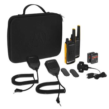 Motorola T82 Talkabout Extreme RSM Twin Pack