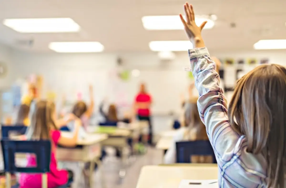 The Benefits of Two-Way Radios in Schools and Colleges