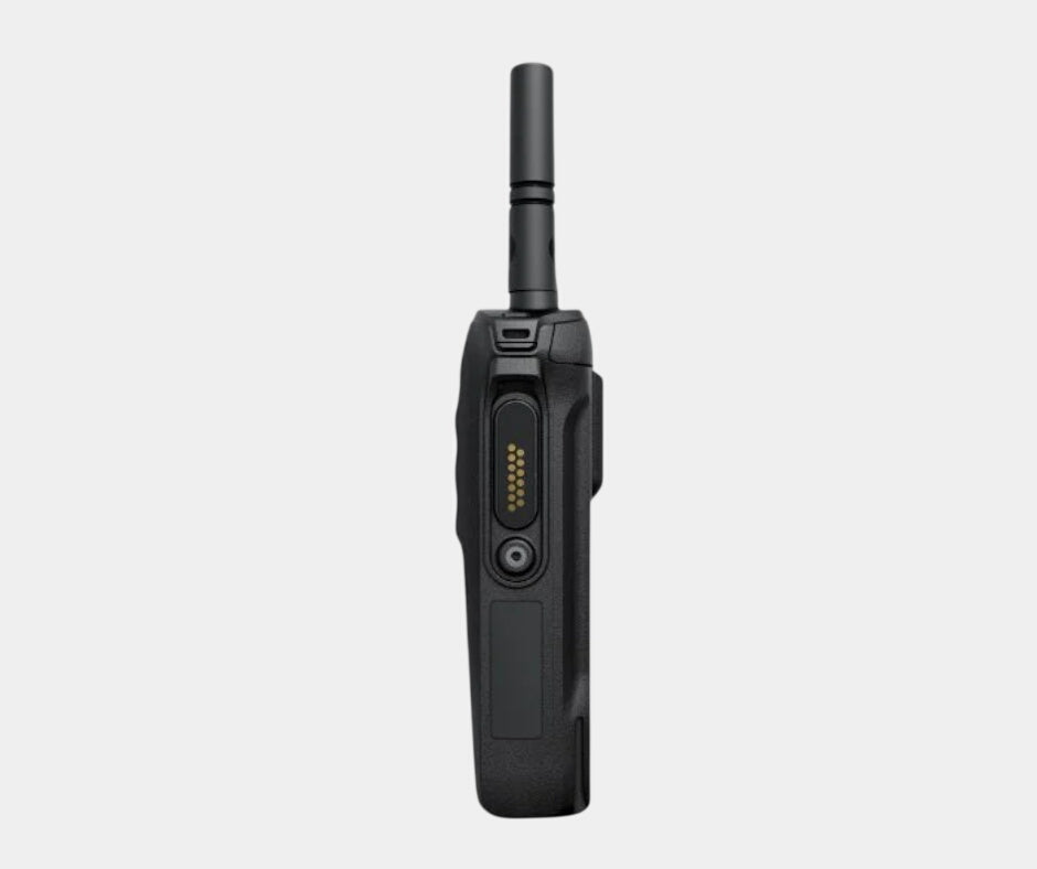 Motorola R7 FKP Full-Keypad Digital Handheld Radio