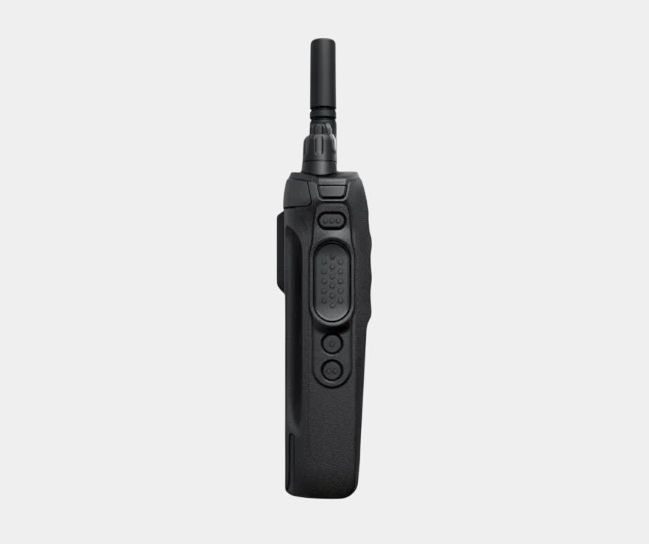 Motorola R7 Non-Keypad Digital Handheld Radio
